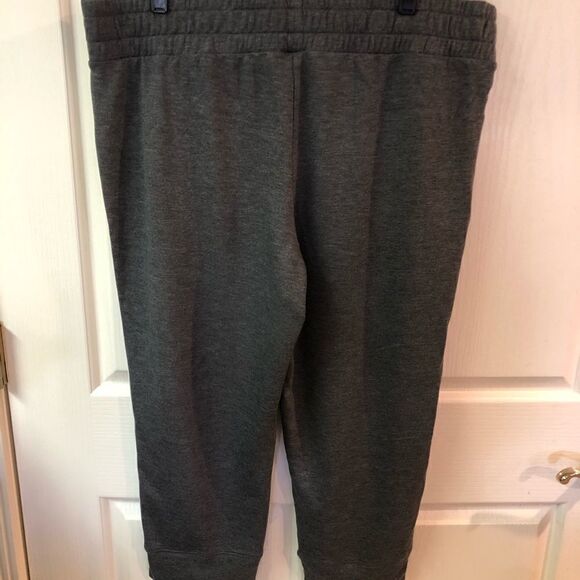 Athletic Works capri joggers - Picture 2 of 3